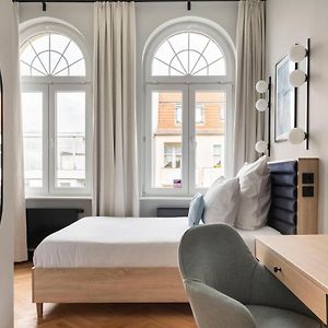 Standard Zimmer mit Kingsize-Bett